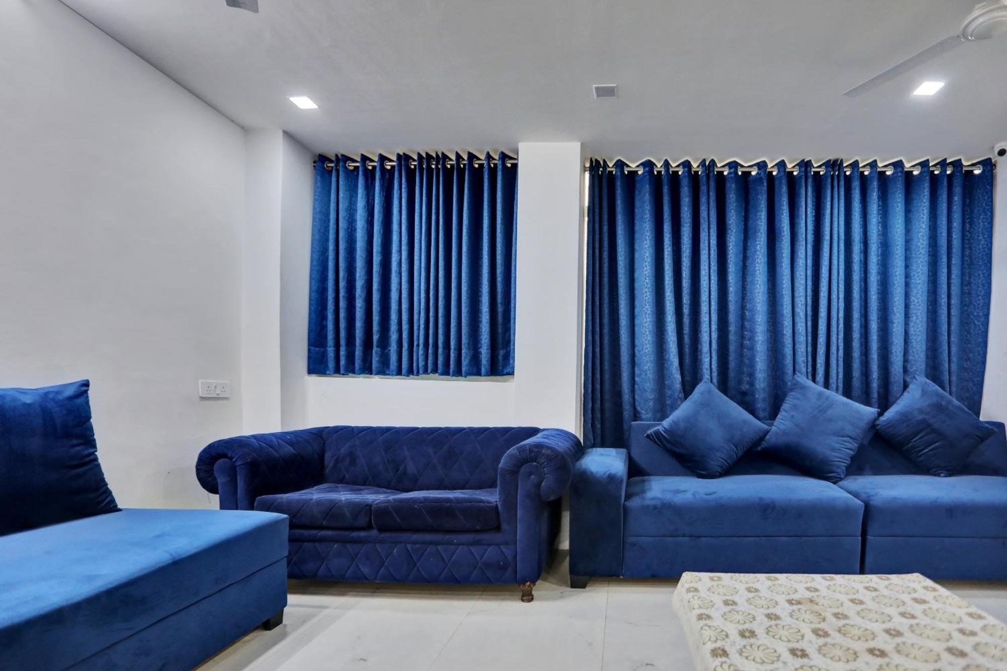 Hotel Super Townhouse The Arrow Near Lotus Temple Nueva Delhi Exterior foto