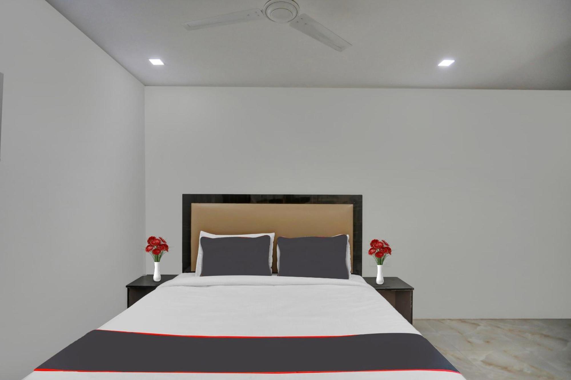 Hotel Super Townhouse The Arrow Near Lotus Temple Nueva Delhi Exterior foto