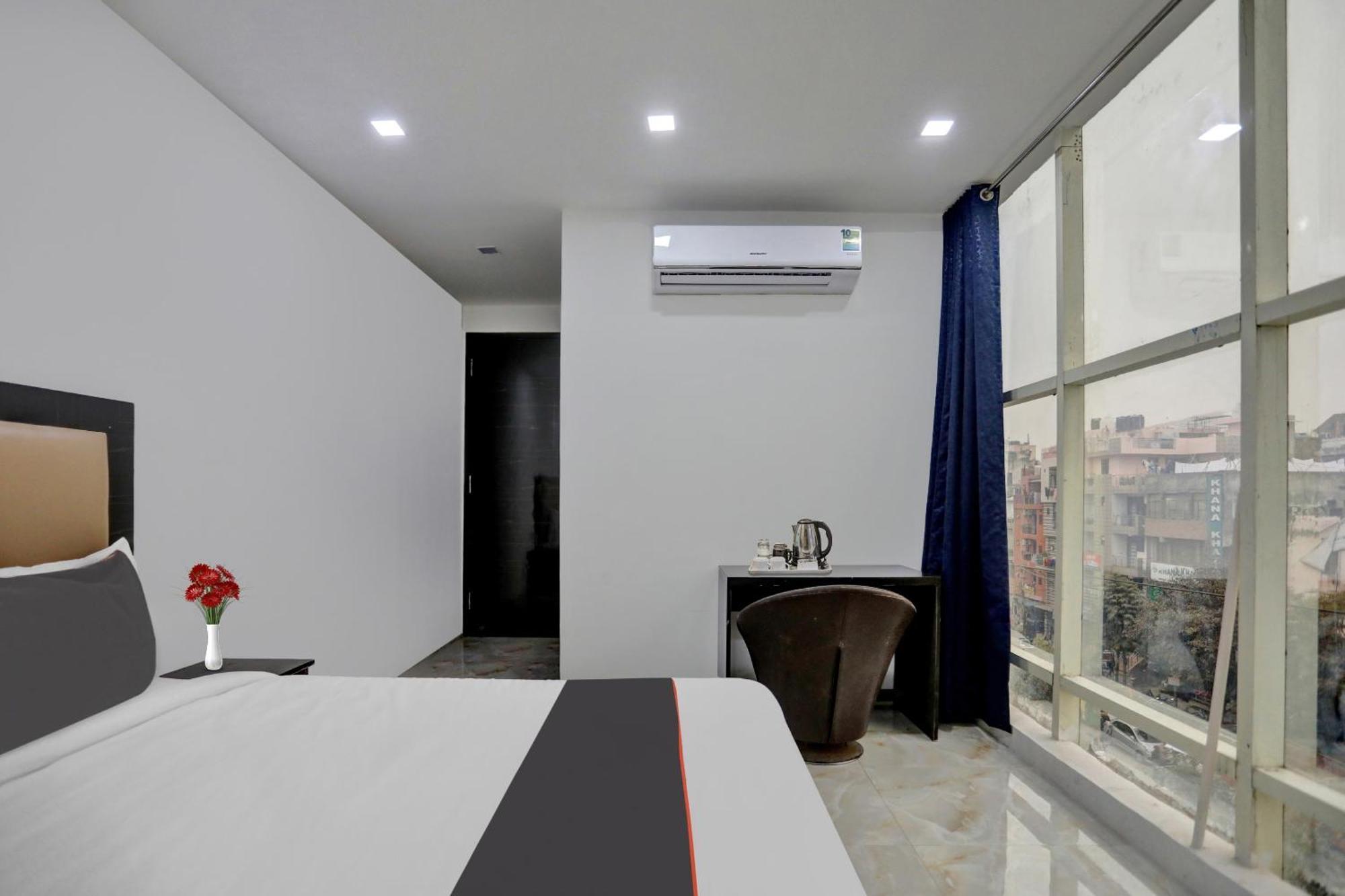 Hotel Super Townhouse The Arrow Near Lotus Temple Nueva Delhi Exterior foto