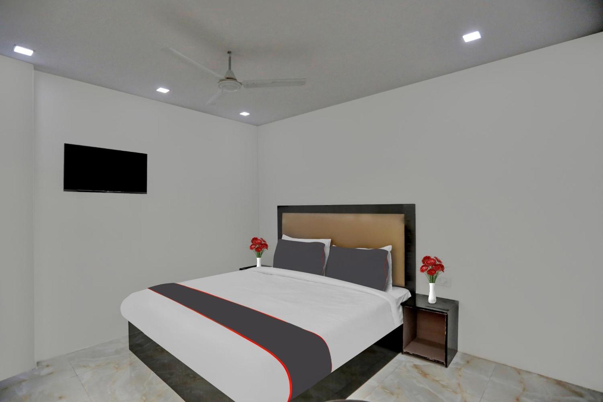 Hotel Super Townhouse The Arrow Near Lotus Temple Nueva Delhi Exterior foto